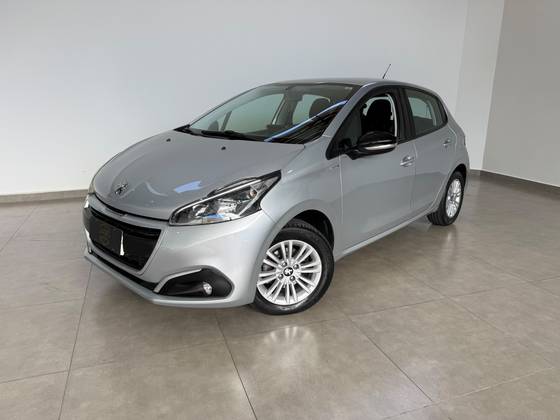 PEUGEOT 208 1.6 INCONCERT 16V FLEX 4P AUTOMÁTICO PEUGEOT 208 1.6 INCONCERT 16V FLEX 4P AUTOMÁTICO